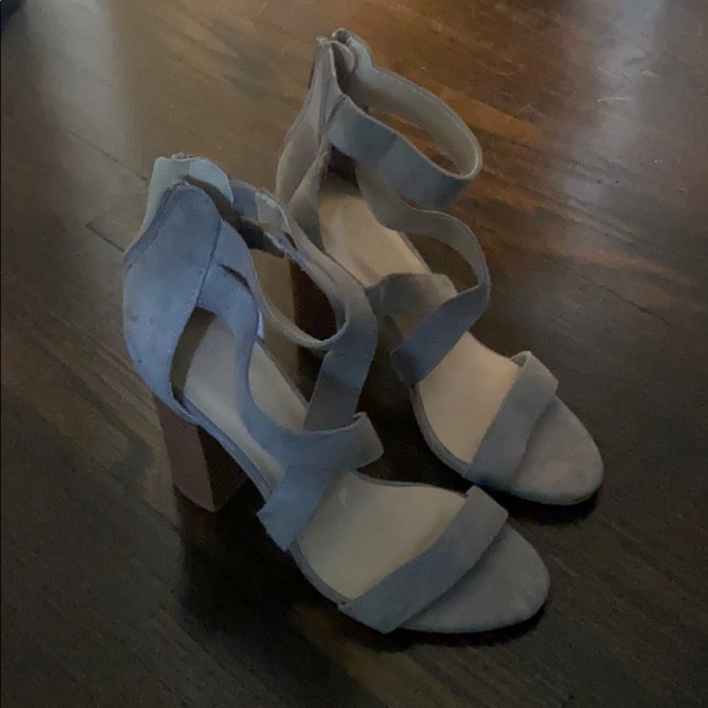 Charlotte russe heel- NWOT
